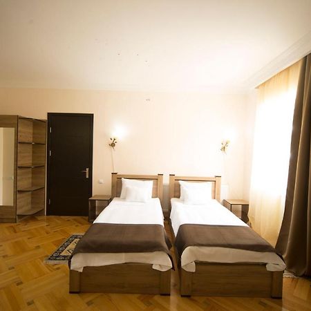 Log Inn Boutique Hotel Tbilissi Extérieur photo
